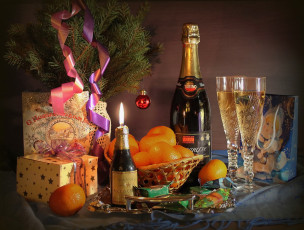 Картинка праздничные угощения шампанское мандарины