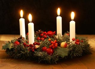 Картинка праздничные новогодние+свечи огоньки свечи венок