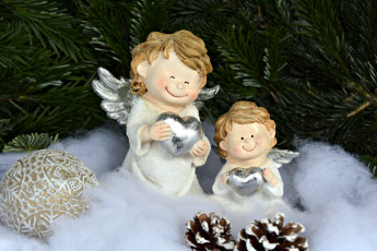 Картинка праздничные фигурки ангелы