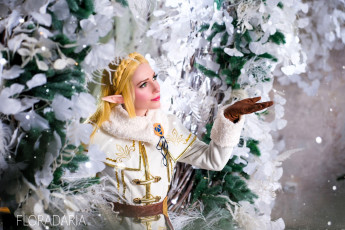 Картинка девушки дарья+флора образ костюм растения снег
