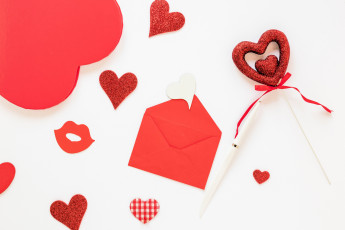 Картинка праздничные день+святого+валентина +сердечки +любовь сердечки конверт