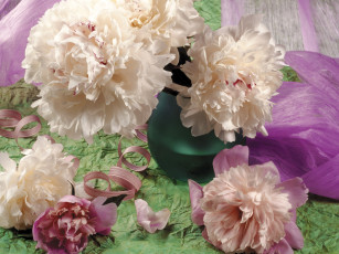 Картинка цветы пионы ваза лента