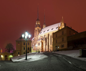 Картинка брно Чехия города огни ночного ночь зима снег дома фонари