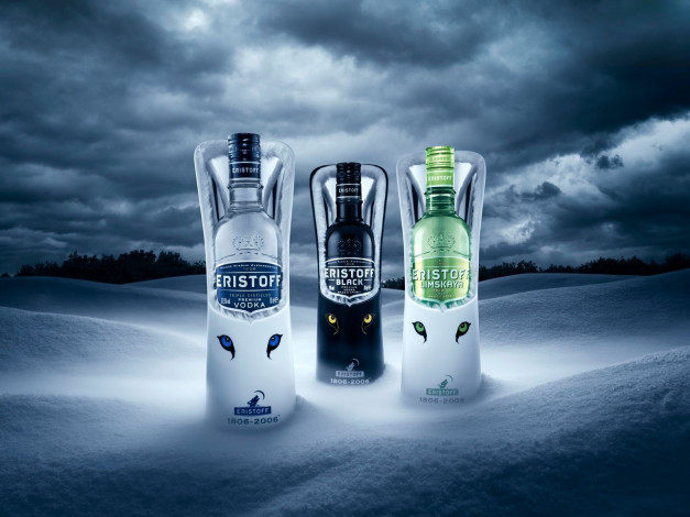 Обои картинки фото бренды, eristoff, снег, бутылки, водка