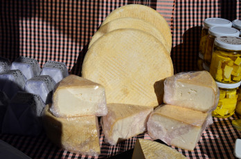 Картинка el+de+l`& 192 via еда сырные+изделия сыр
