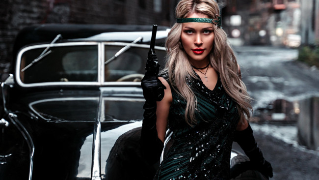 Обои картинки фото девушки, - девушки с оружием, блондинка, револьвер, альбина, пономарёва