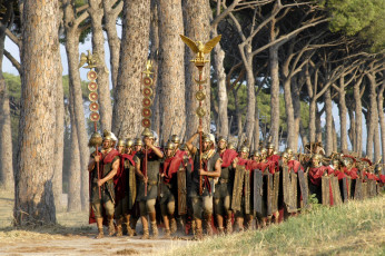 Картинка кино+фильмы rome римляне войско лес
