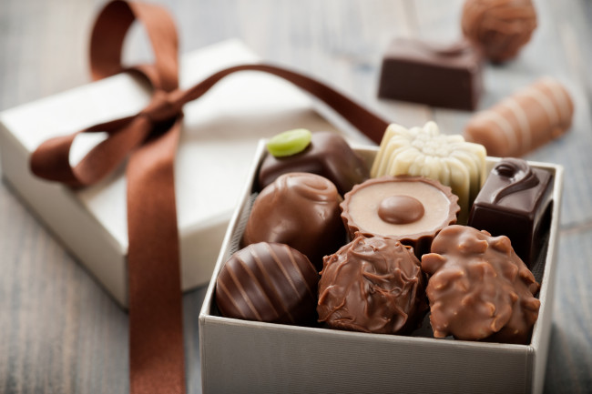 Обои картинки фото еда, конфеты,  шоколад,  сладости, шоколад, коробка