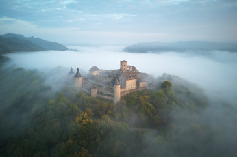 Картинка города -+дворцы +замки +крепости туман замок пейзаж природа