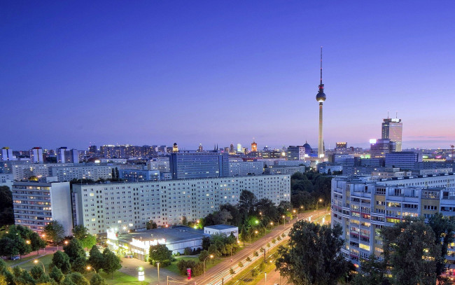 Обои картинки фото города, берлин , германия, улица, телевышка, панорама