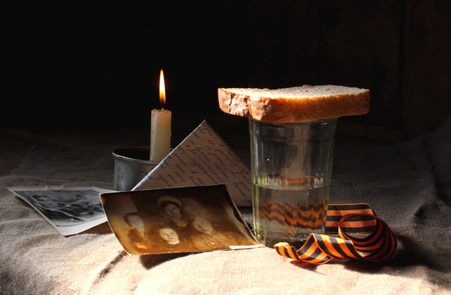 Обои картинки фото праздничные, день победы, хлеб, свеча, письмо, фото