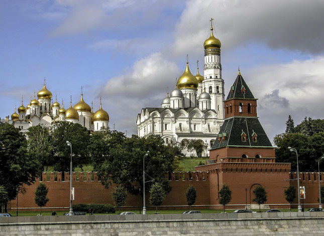 Обои картинки фото moscow kremlin, города, москва , россия, простор