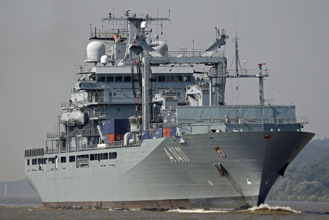 Обои картинки фото berlin, корабли, крейсеры,  линкоры,  эсминцы, вмф