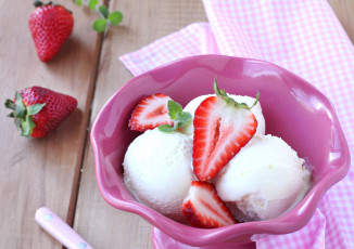 Картинка еда мороженое десерты клубника ягоды