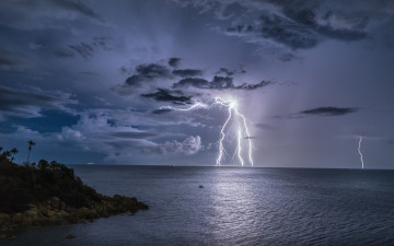 Картинка природа молния +гроза остров самуй океан тропики тихий шторм сиамский залив тайланд