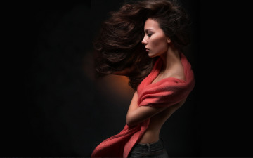 Картинка девушки -unsort+ брюнетки темноволосые ветер волосы темный фон