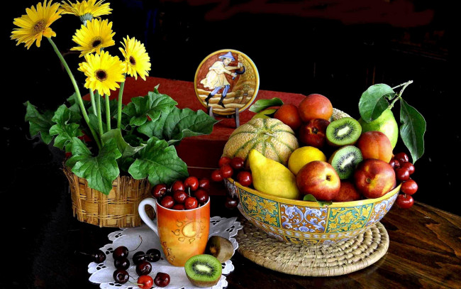 Обои картинки фото еда, натюрморт, фрукты, ягоды, цветы