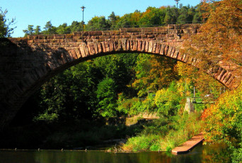Картинка природа реки озера арка каменный мост трава лес река