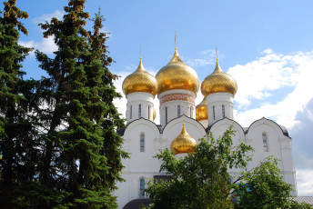 Картинка Ярославль города -+православные+церкви +монастыри купола храм