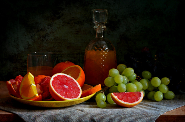 Обои картинки фото еда, натюрморт, фрукты, стекло, сок, композиция