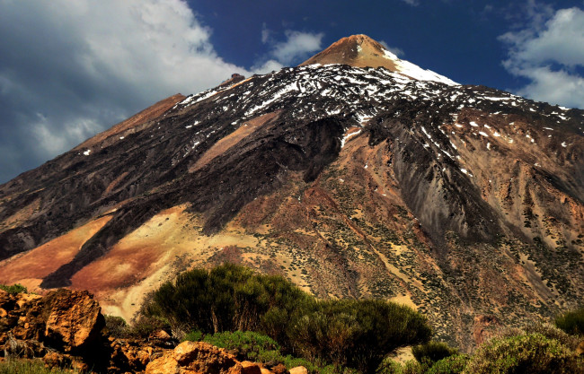 Обои картинки фото teneriffa, pico, del, teide, природа, горы, вершина, растительность, снег