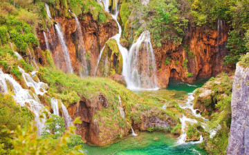 Картинка природа водопады водопад деревья лес скалы