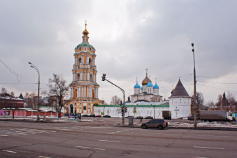 Картинка новоспасский ставропигиальный мужской монастырь города православные церкви монастыри тучи дорога колокольня