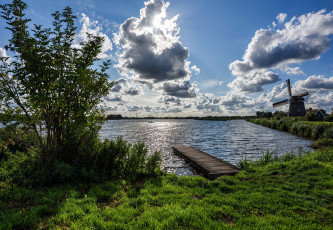 Картинка нидерланды+edam природа реки озера edam нидерланды облака небо река мостик деревья