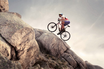 Картинка спорт велоспорт экстрим велосипедист горы