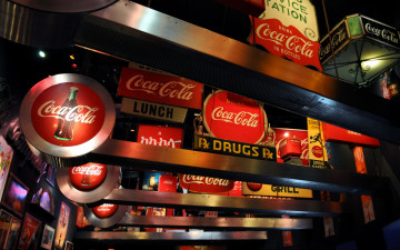 Картинка бренды coca-cola вывески