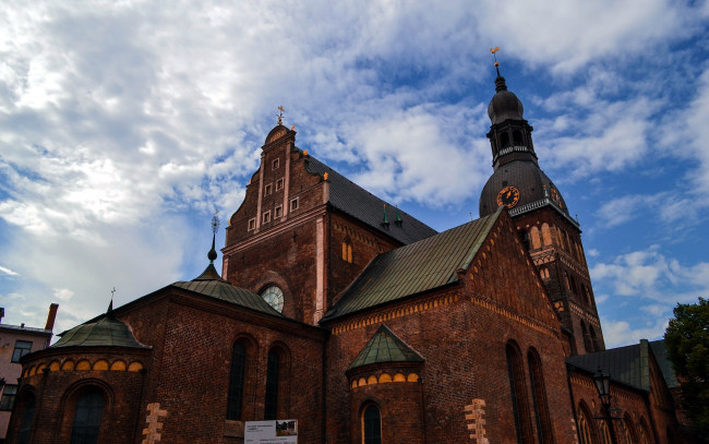 Обои картинки фото города, рига , латвия, церковь