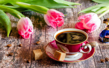 Картинка еда кофе +кофейные+зёрна тюльпаны сахар конфета