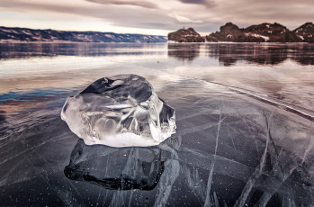 Картинка природа реки озера озеро байкал лед замерзшее россия