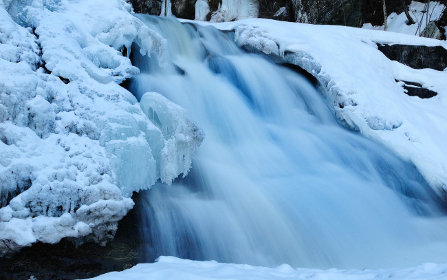 Обои картинки фото природа, водопады, вода, лед, снег