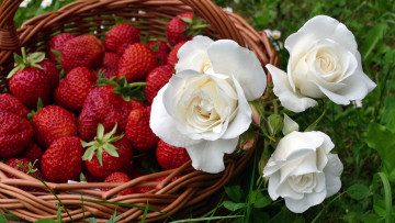 Картинка еда клубника +земляника розы ягоды корзинка