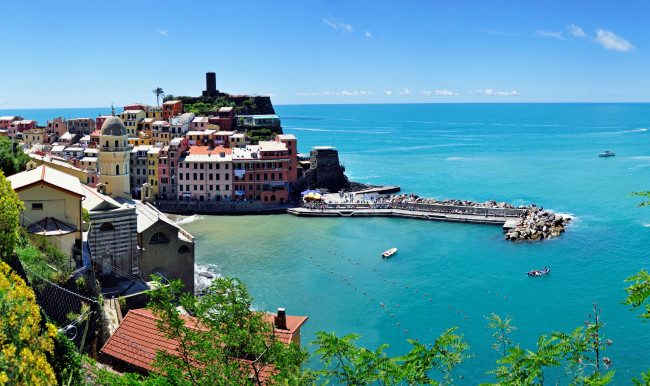 Обои картинки фото vernazza,  italy, города, амальфийское и лигурийское побережье , италия, дома, побережье, море