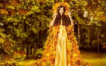Картинка девушки -unsort+ креатив золотая осень платье девушка листья leaves woman autumn