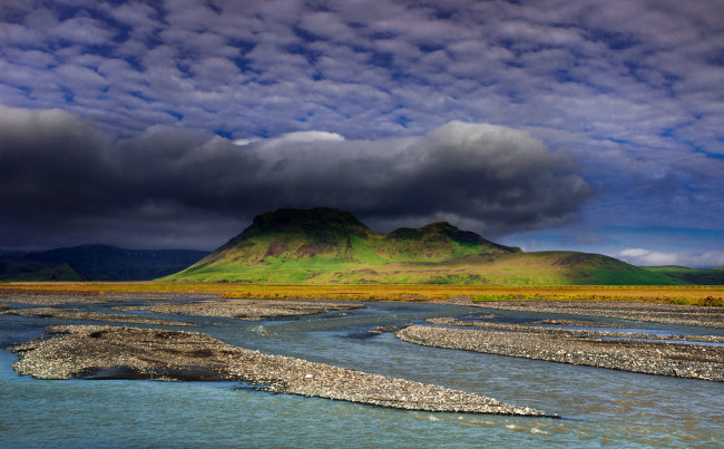 Обои картинки фото природа, горы, гора, облака, исландия