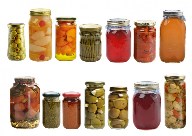 Обои картинки фото еда, консервация, банки, грибы, помидоры, оливки