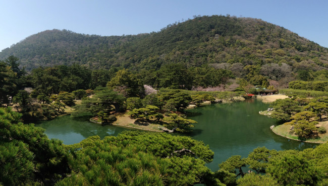 Обои картинки фото takamatsu ritsurin garden japan, природа, парк, деревья, япония, озеро