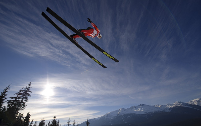 Обои картинки фото спорт, лыжный, солнце, горы, зима, небо