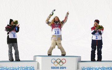 Картинка спорт сноуборд сноубордистки медали радость олимпиада сочи цветы женщины