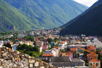 Картинка беллинцона+ швейцария города -+панорамы долина дома