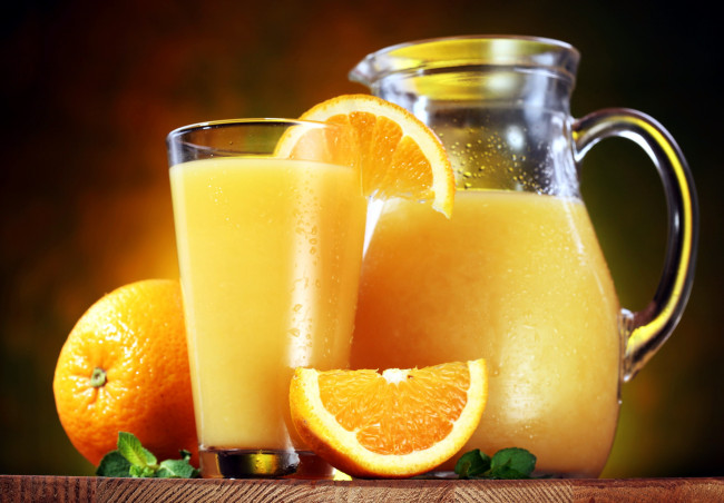 Обои картинки фото еда, напитки,  сок, сок, стакан, кувшин, апельсин