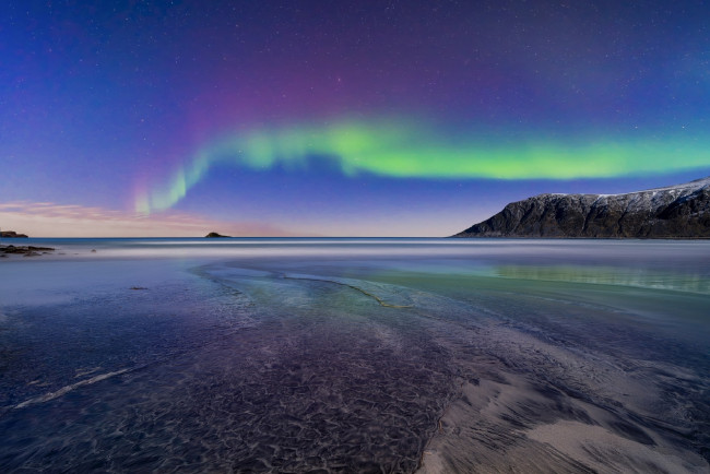 Обои картинки фото природа, северное сияние, лофотены, норвегия, горы, море, небо, северное, сияние, felix, ostapenko