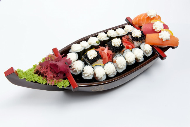 Обои картинки фото еда, рыба,  морепродукты,  суши,  роллы, японская, кухня, роллы, суши, васаби