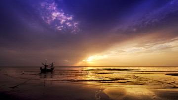 Картинка корабли лодки +шлюпки закат море лодка пейзаж