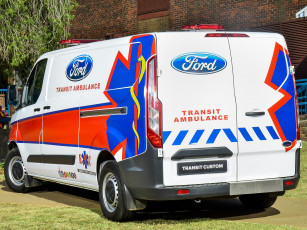 Картинка автомобили скорая+помощь ford transit custom ambulance 2014г