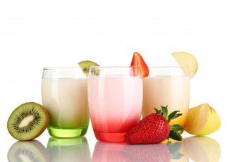 Картинка еда напитки +коктейль йогурт стаканы клубника киви яблоко отражение