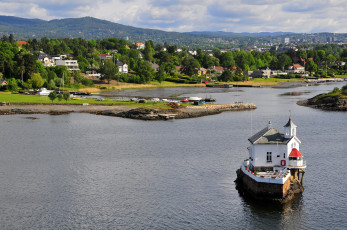 Картинка норвегия осло города река дома причалы берег деревья